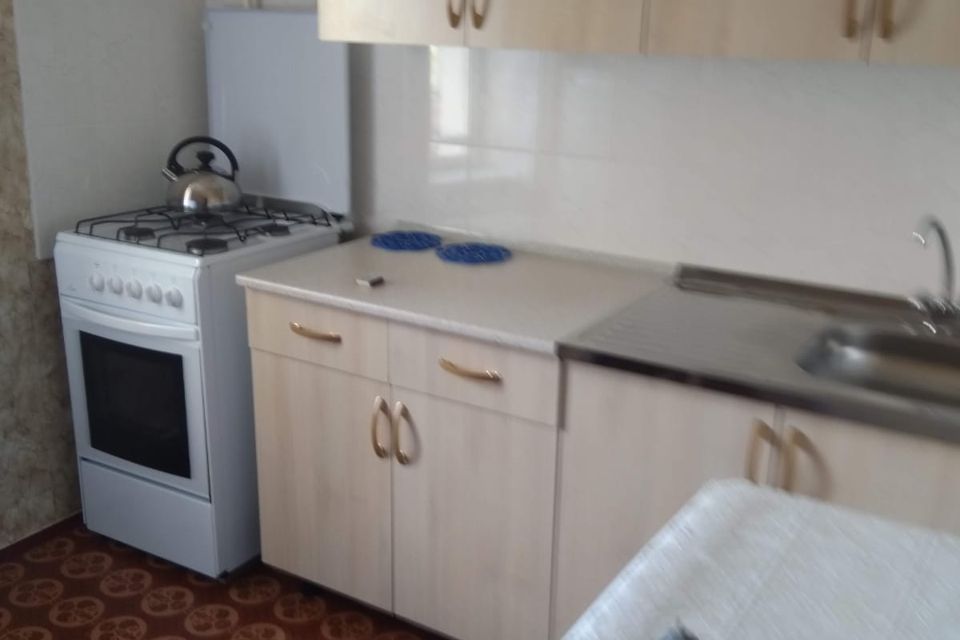Сдаётся 1-комнатная квартира, 35 м²