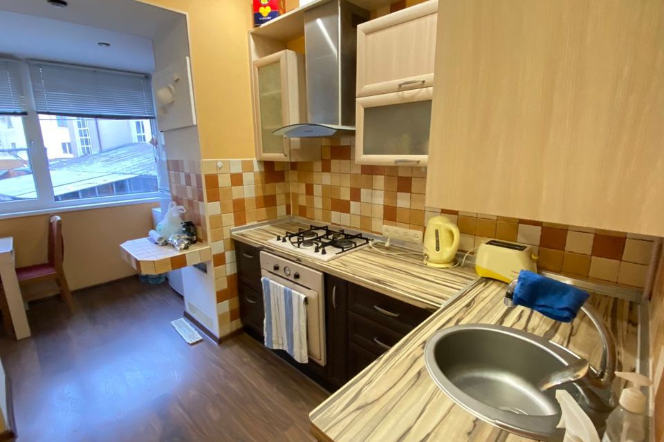 Сдаётся 2-комнатная квартира, 62 м²