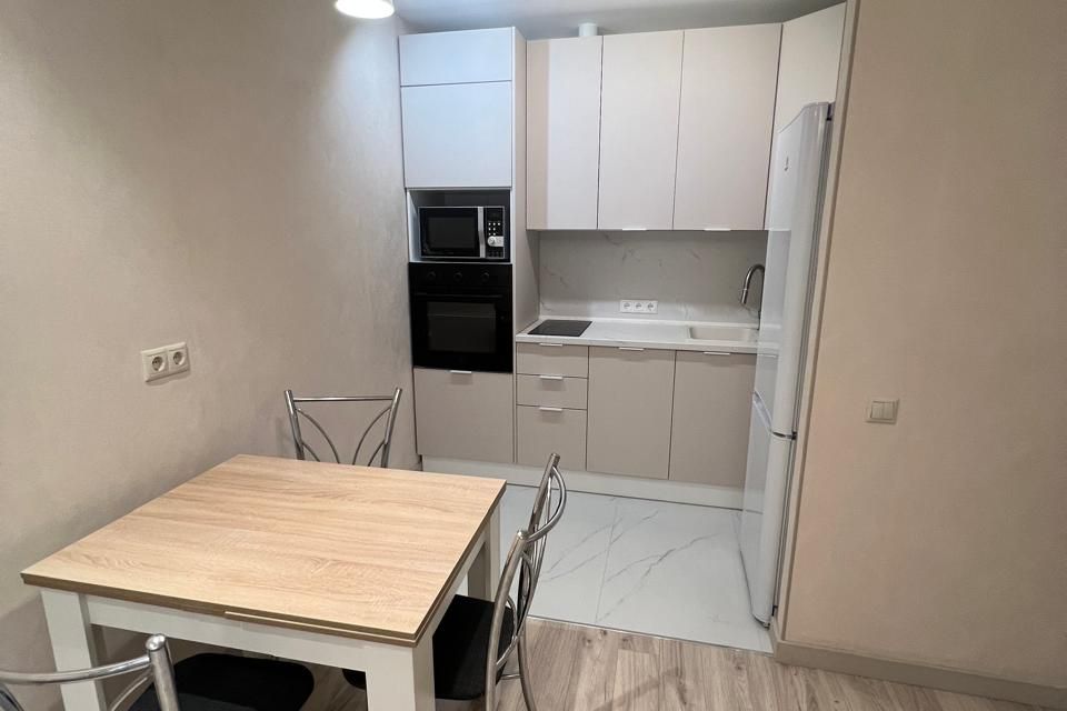 Сдаётся 2-комнатная квартира, 42.1 м²
