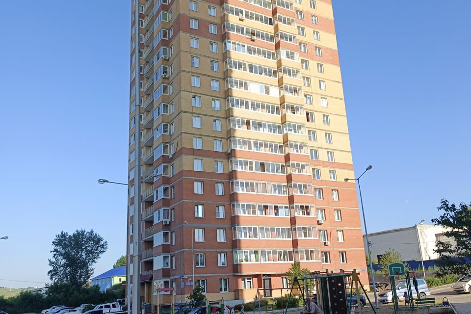 Сдаётся 2-комнатная квартира, 55 м²