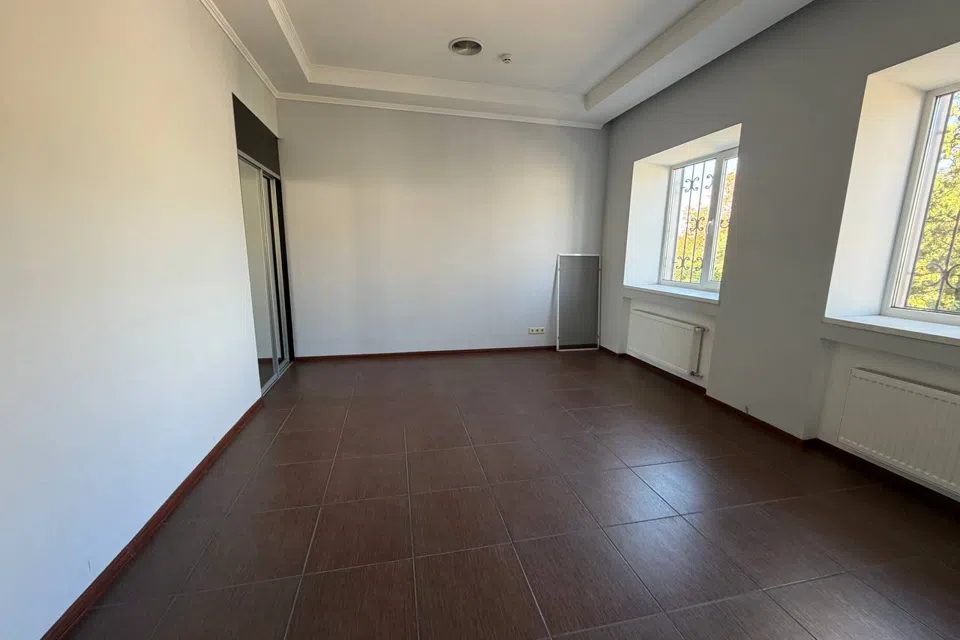 Сдаётся офис, 1000 м²