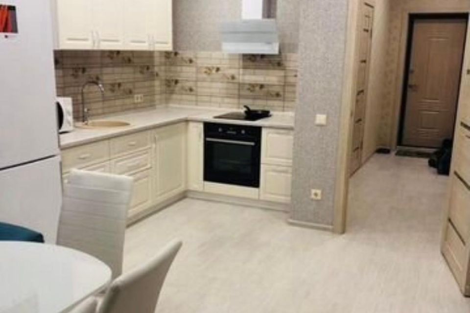 Сдаётся 2-комнатная квартира, 52 м²