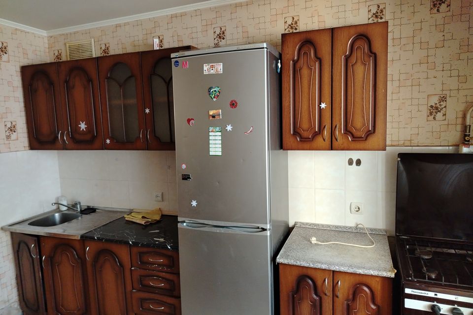 Сдаётся 2-комнатная квартира, 70 м²