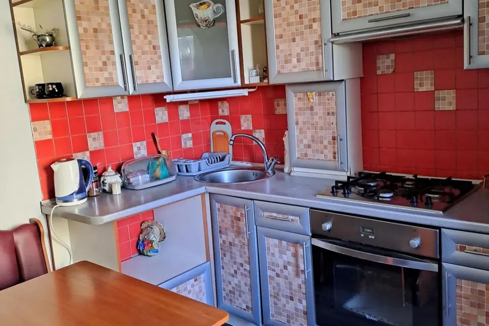 Сдаётся 3-комнатная квартира, 56 м²