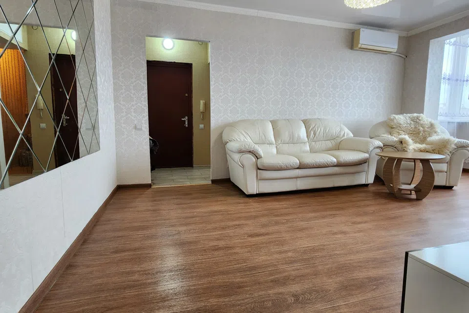 Сдаётся 3-комнатная квартира, 67 м²