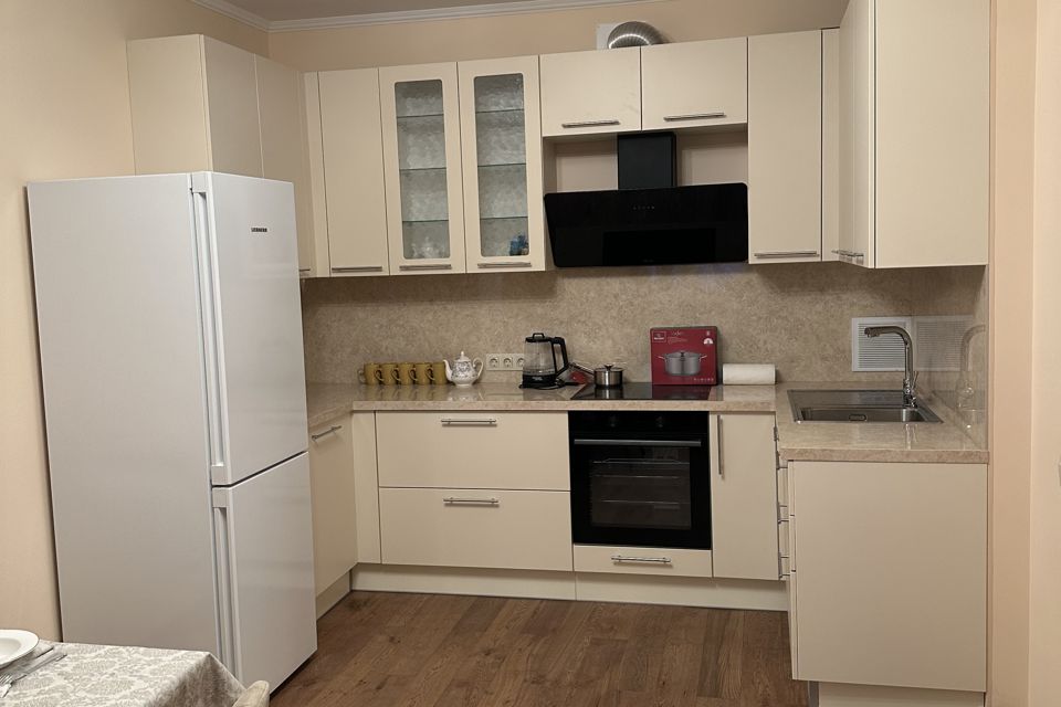 Сдаётся 2-комнатная квартира, 65 м²