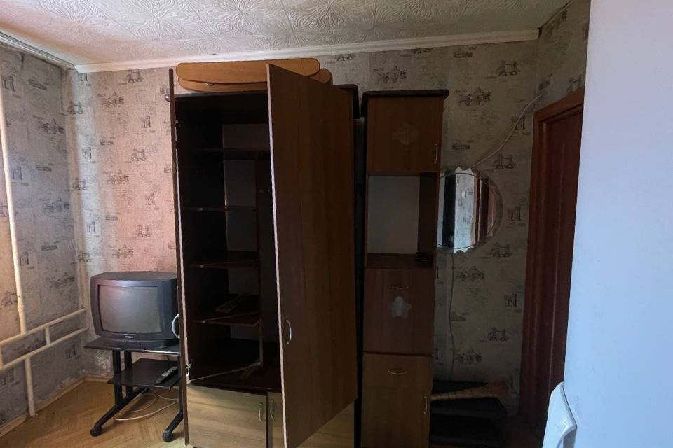 Сдаётся 4 комнаты в 1-комн. квартире, 50 м²
