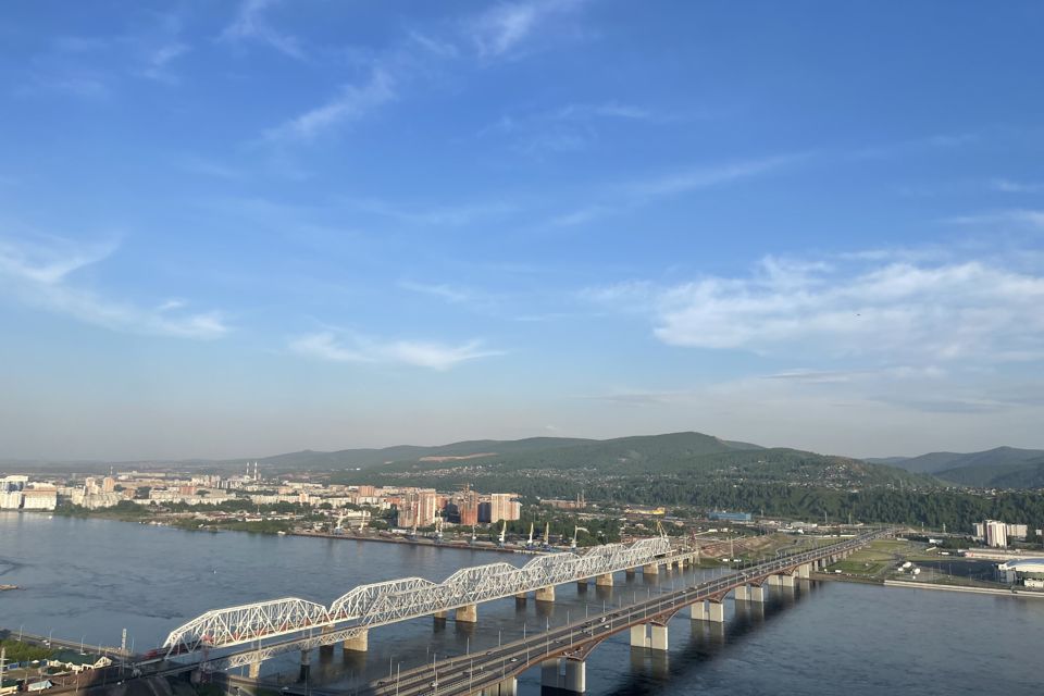 Сдаётся 1-комнатная квартира, 60 м²