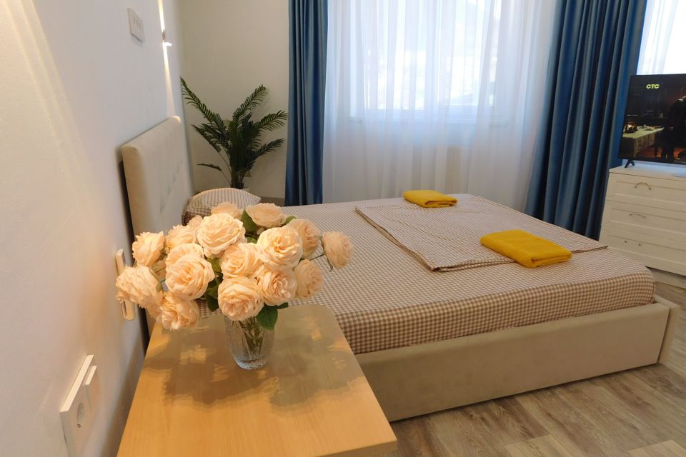Сдаётся 2-комнатная квартира, 85 м²