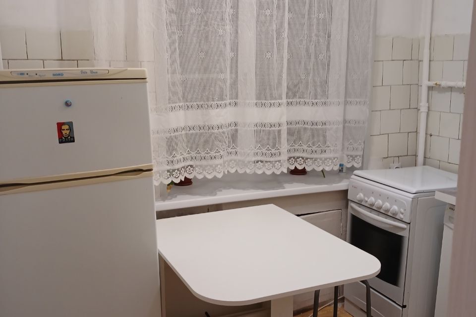 Сдаётся 3-комнатная квартира, 43 м²