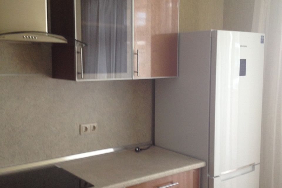Сдаётся 1-комнатная квартира, 55 м²