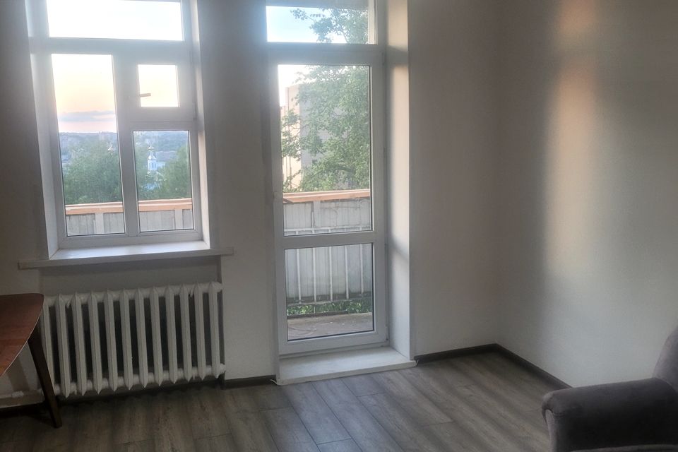 Сдаётся 2-комнатная квартира, 57 м²