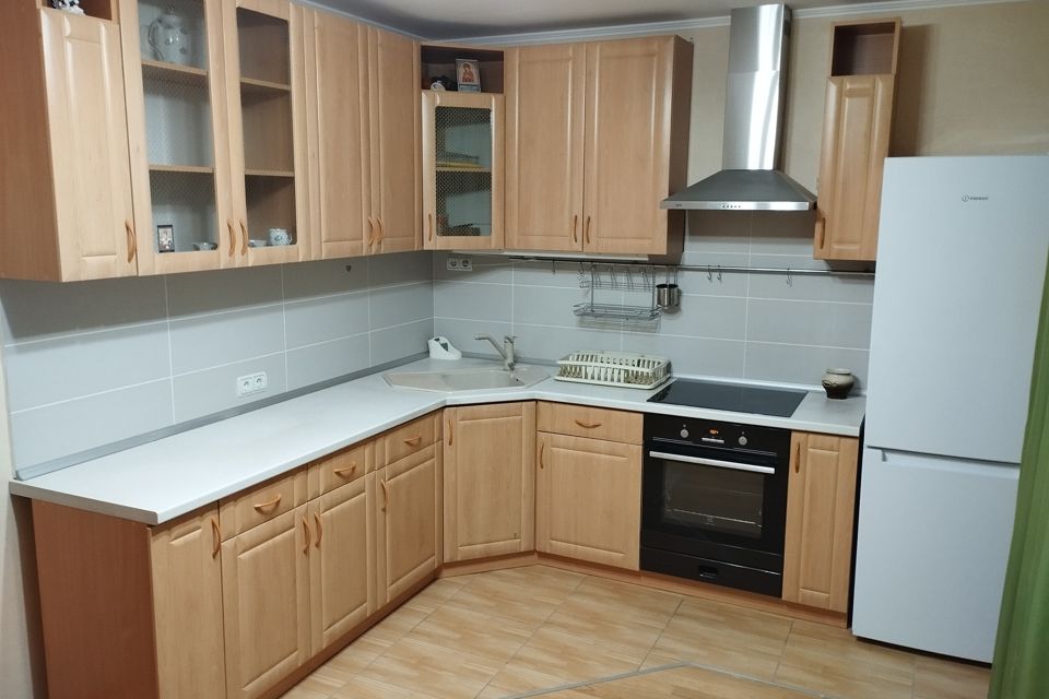 Сдаётся 1-комнатная квартира, 43 м²
