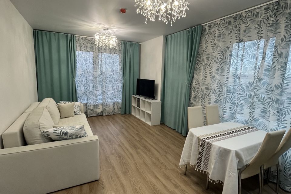 Сдаётся 2-комнатная квартира, 57 м²