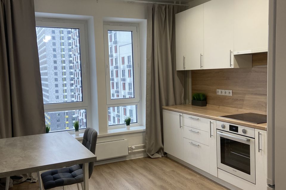 Сдаётся 2-комнатная квартира, 58 м²