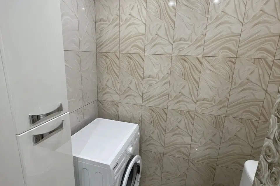 Сдаётся 2-комнатная квартира, 63 м²