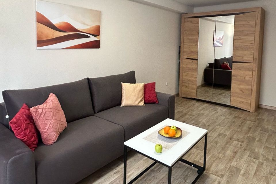 Сдаётся 2-комнатная квартира, 55 м²