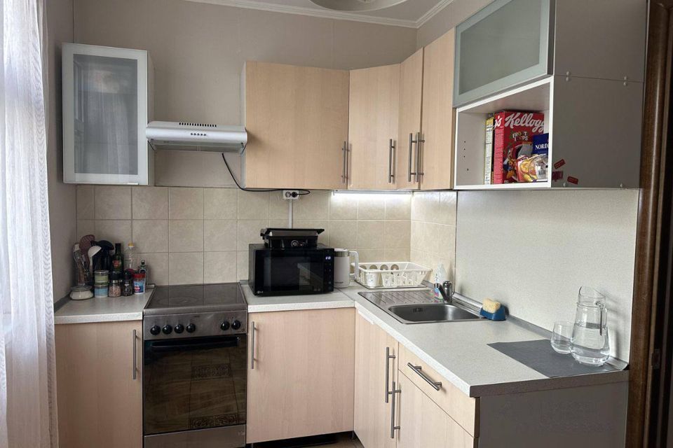 Сдаётся 1-комнатная квартира, 37 м²
