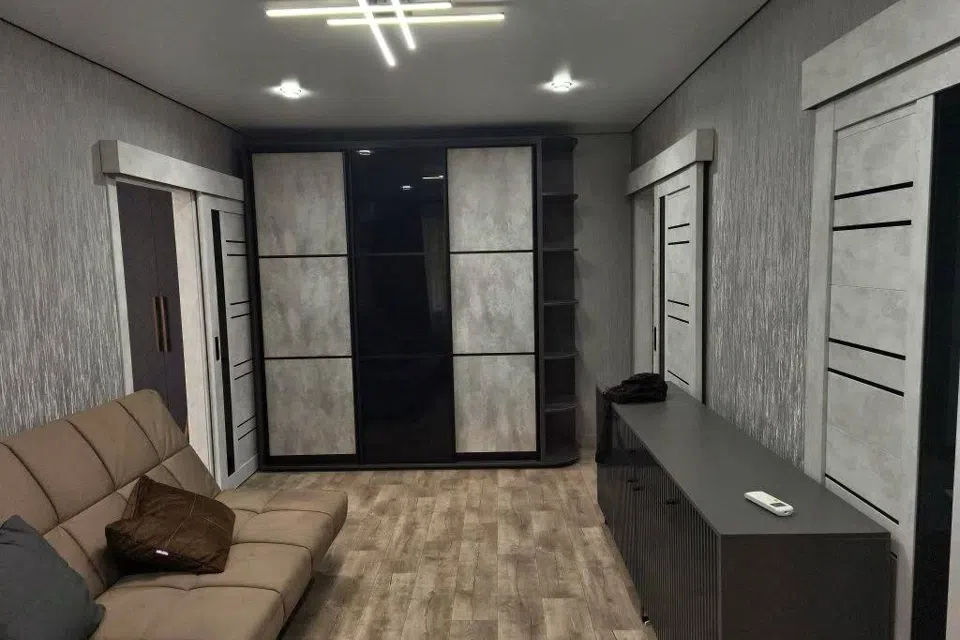 Сдаётся 2-комнатная квартира, 86 м²
