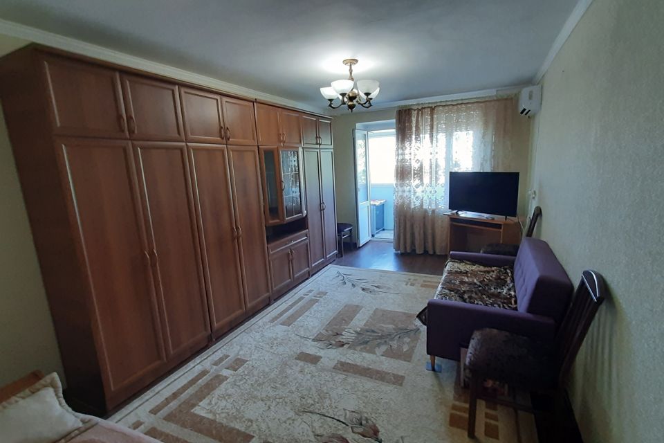 Сдаётся 1-комнатная квартира, 35 м²