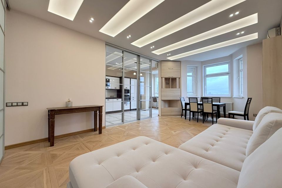 Сдаётся 3-комнатная квартира, 112 м²
