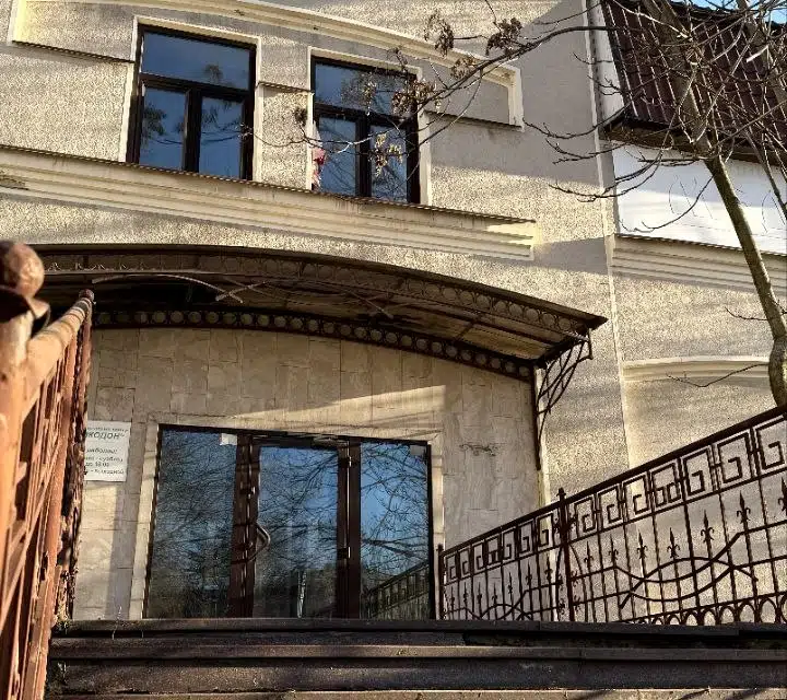 Сдаётся помещение своб. назначения, 1048 м²