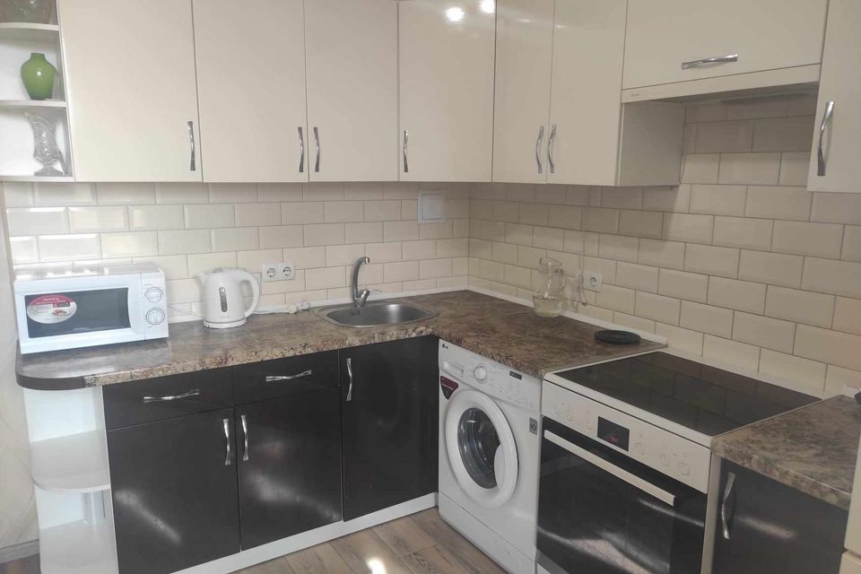 Сдаётся 1-комнатная квартира, 33 м²