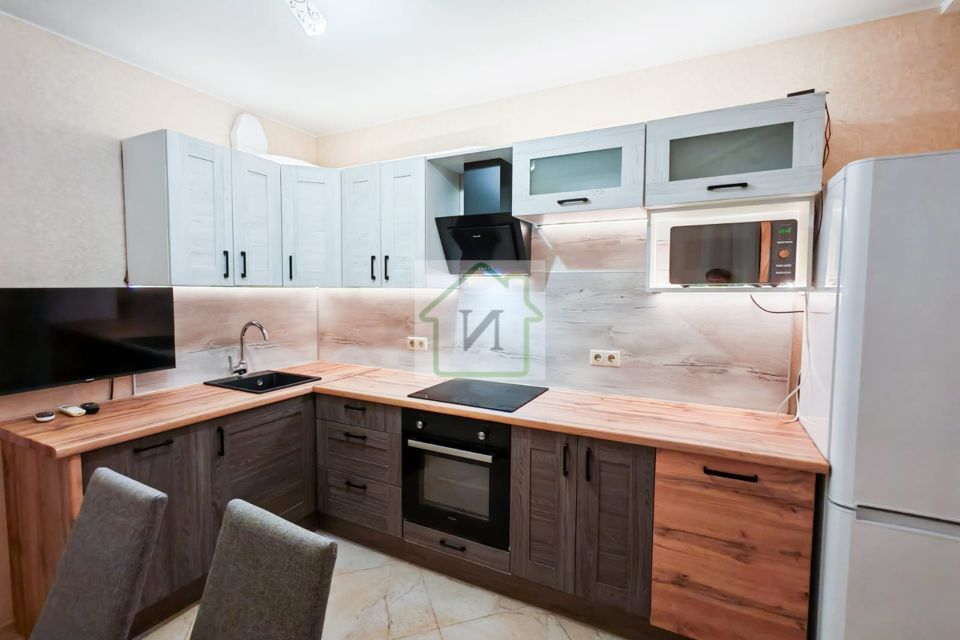 Сдаётся 1-комнатная квартира, 41 м²