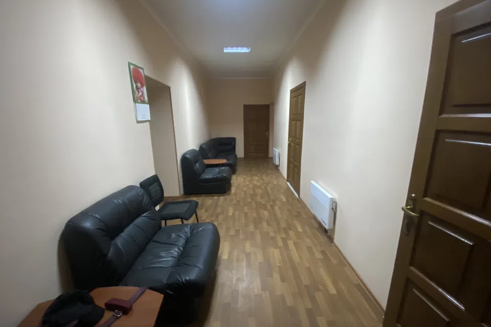Сдаётся офис, 183.5 м²
