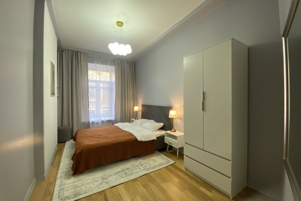 Сдаётся 2-комнатная квартира, 82 м²
