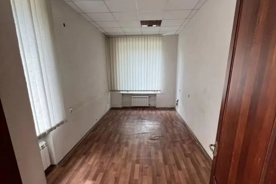 Сдаётся офис, 140 м²