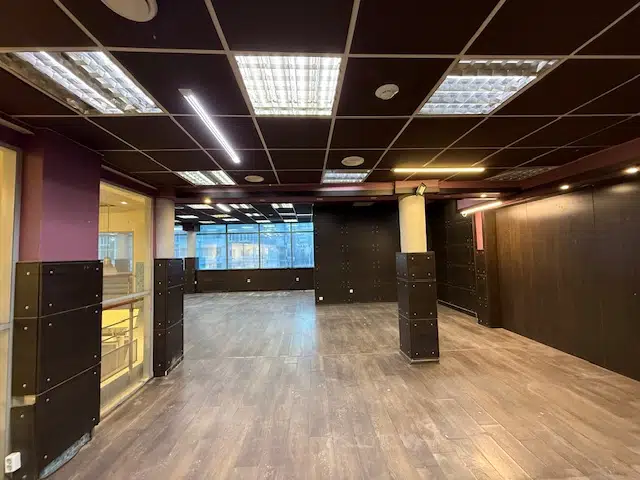 Сдаётся торговое помещение, 217 м²