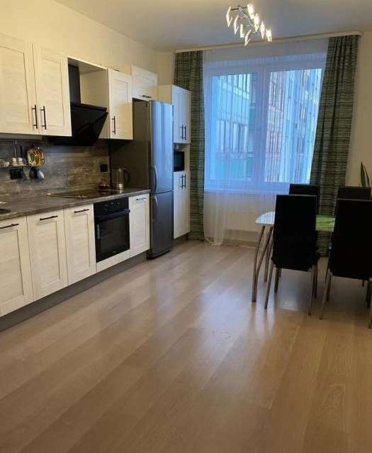 Сдаётся 2-комнатная квартира, 62 м²