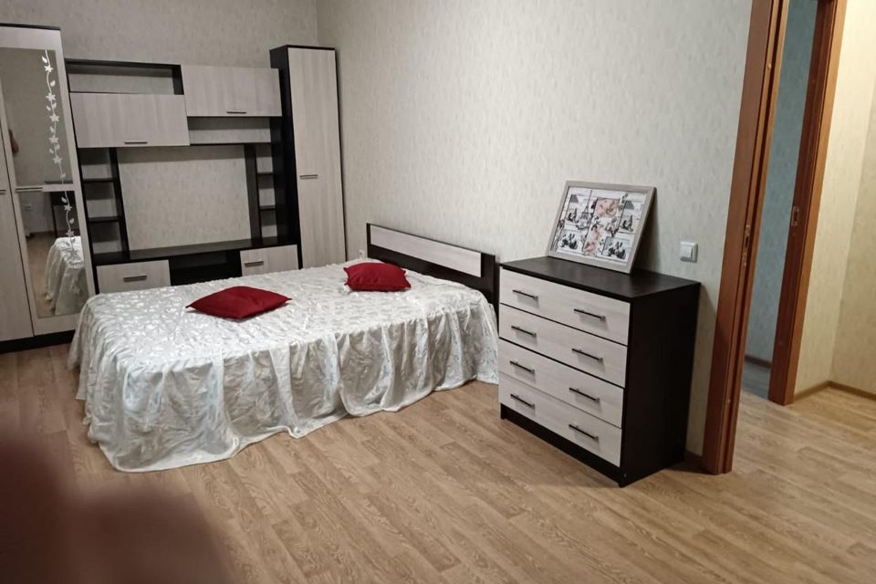 Сдаётся 1-комнатная квартира, 38 м²