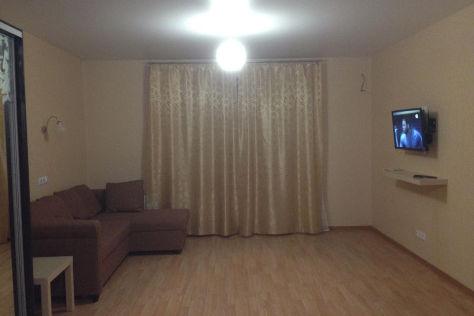 Сдаётся 2-комнатная квартира, 42 м²
