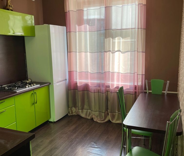 Сдаётся 1-комнатная квартира, 37 м²