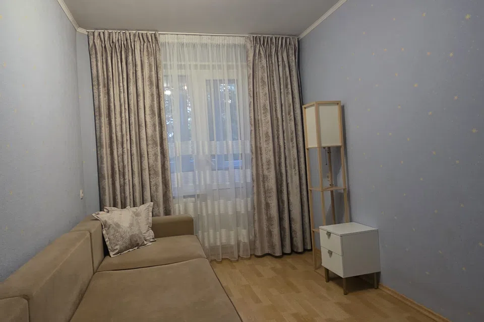 Сдаётся 4-комнатная квартира, 88 м²