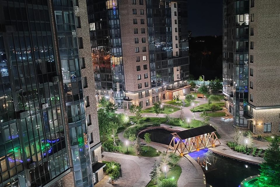 Сдаётся 2-комнатная квартира, 62 м²