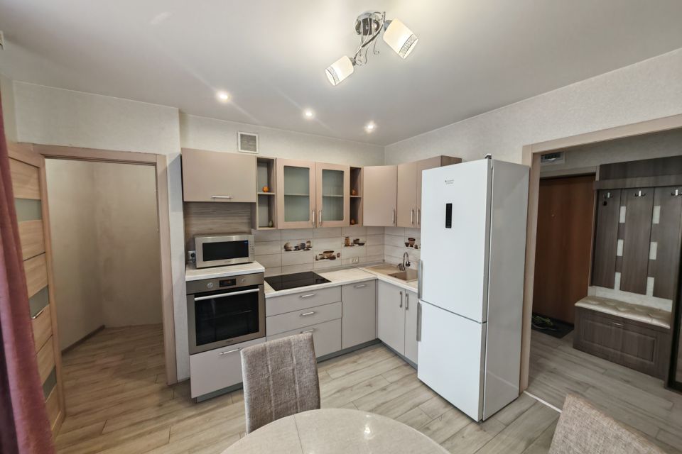 Сдаётся 2-комнатная квартира, 59 м²