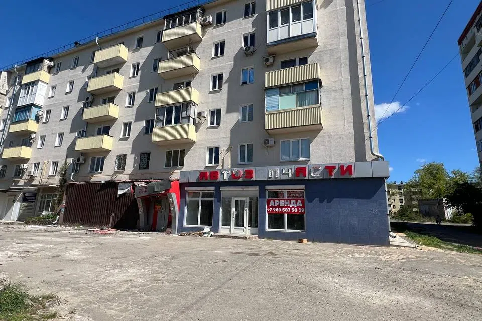 Сдаётся торговое помещение, 105 м²