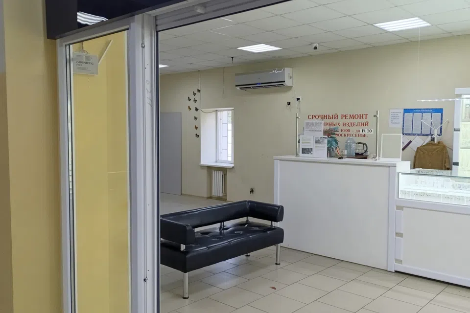 Сдаётся торговое помещение, 30 м²