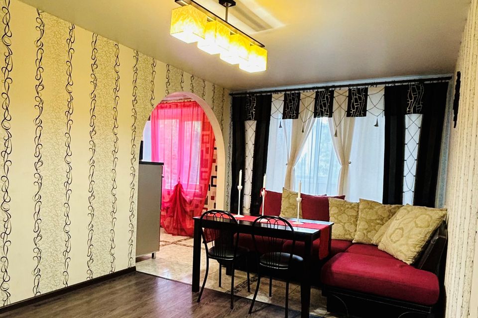 Сдаётся 3-комнатная квартира, 60.9 м²