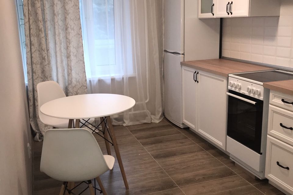 Сдаётся 1-комнатная квартира, 39 м²
