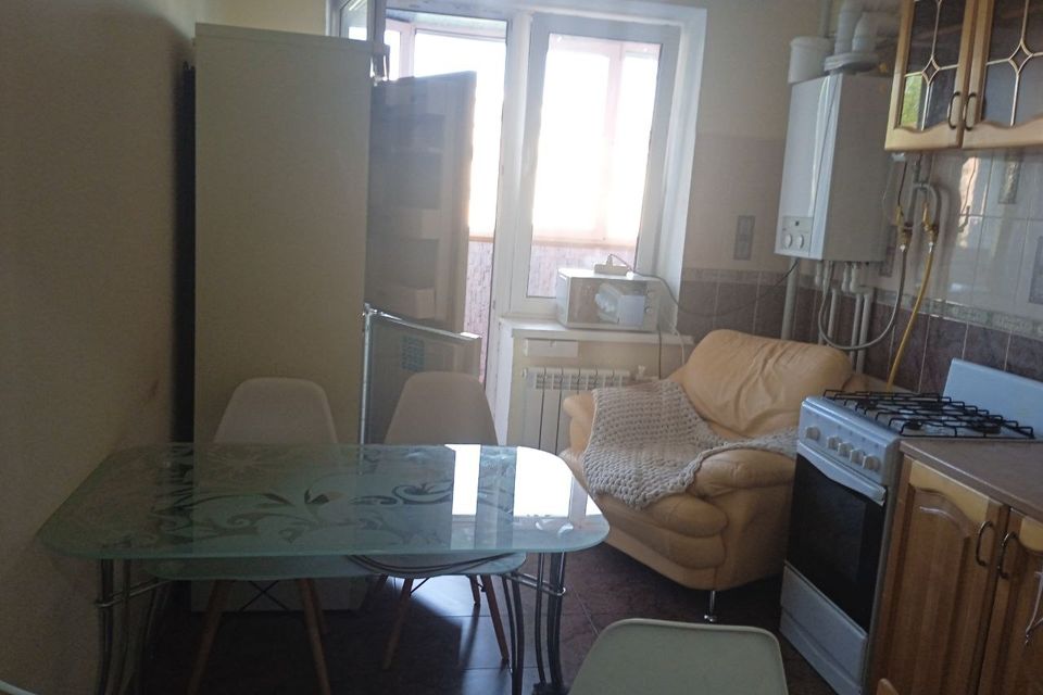 Сдаётся 2-комнатная квартира, 54 м²