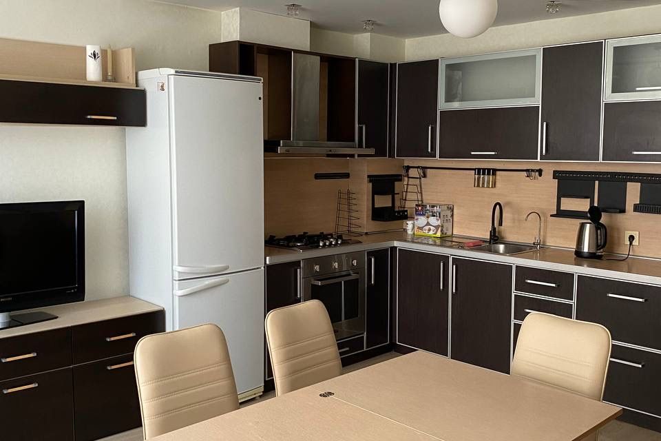 Сдаётся 2-комнатная квартира, 70 м²