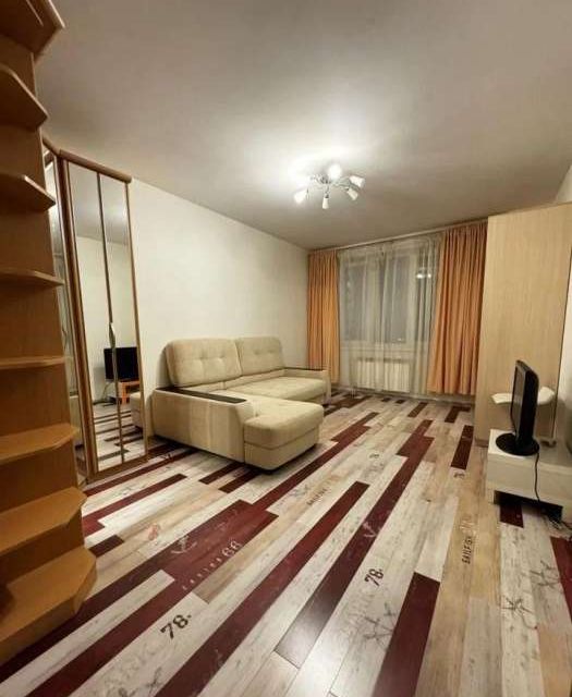 Сдаётся 2-комнатная квартира, 55 м²
