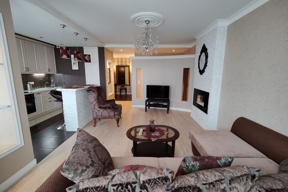 Сдаётся 2-комнатная квартира, 75 м²