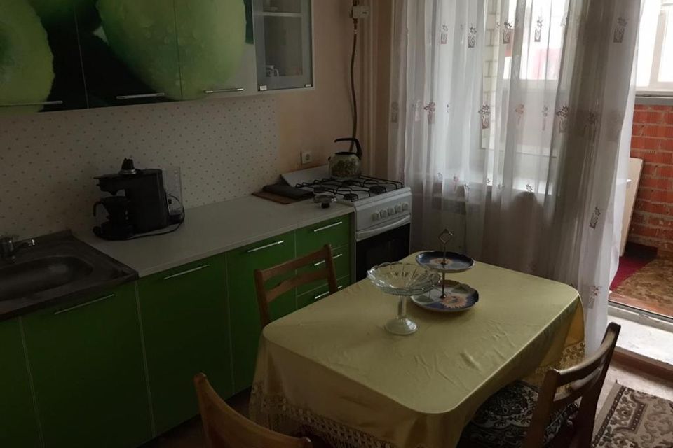 Сдаётся 1-комнатная квартира, 38 м²