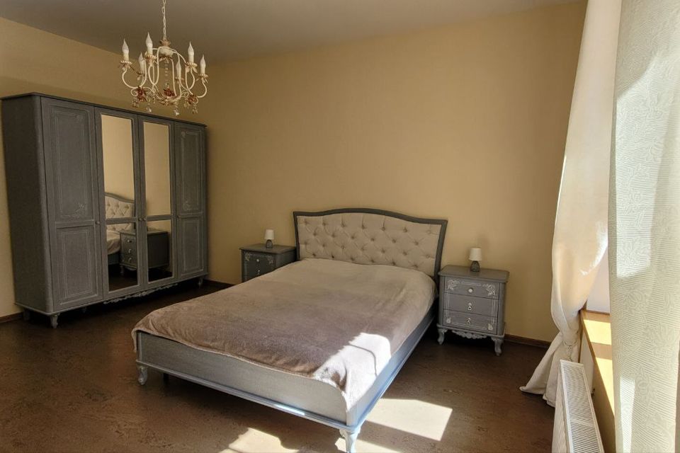 Сдаётся 1-комнатная квартира, 67 м²