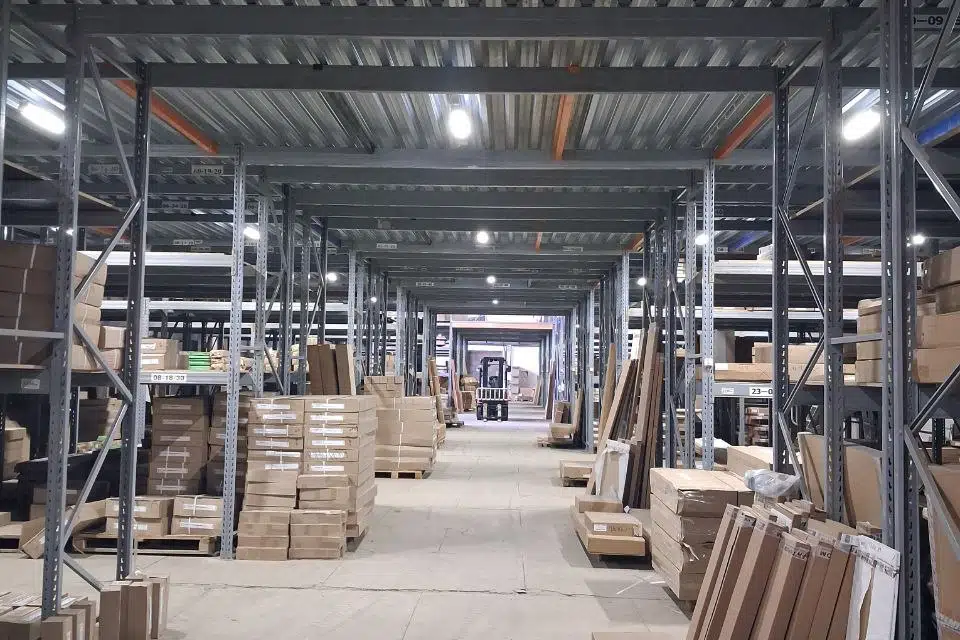 Сдаётся склад, 2200 м²